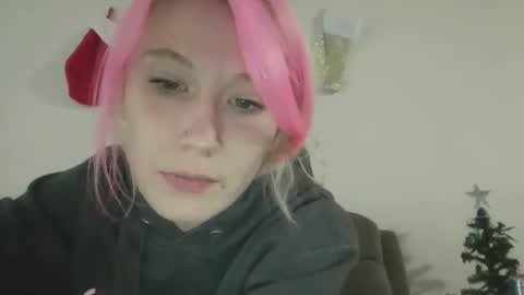 emilywarren296 online show from 11.06.25