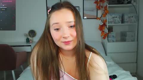 Snapshot of emilyxgrasez chatting on 02.09.25 Emily online show from 02.09.25