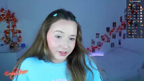 Snapshot of emilyxgrasez chatting on 10.30.25 Emily online show from 10.30.25