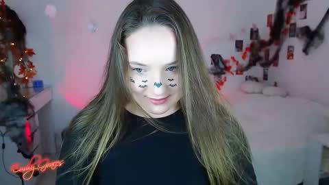 Snapshot of emilyxgrasez chatting on 11.01.25 Emily online show from 11.01.25