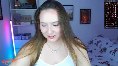 Snapshot of emilyxgrasez chatting on 12.20.25 Emily online show from 12.20.25