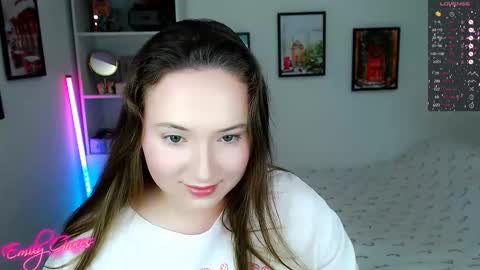 Snapshot of emilyxgrasez chatting on 01.09.26 Emily online show from 01.09.26