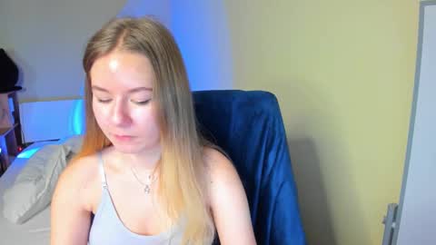 Snapshot of emilyy____ chatting on 02.09.25 Emily online show from 02.09.25