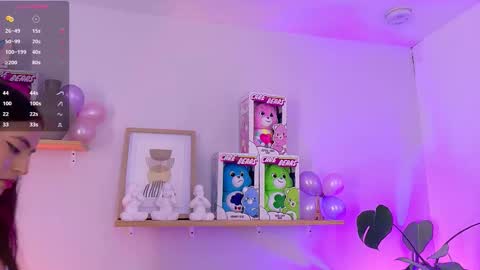 Emily Bank online show from 11.29.25