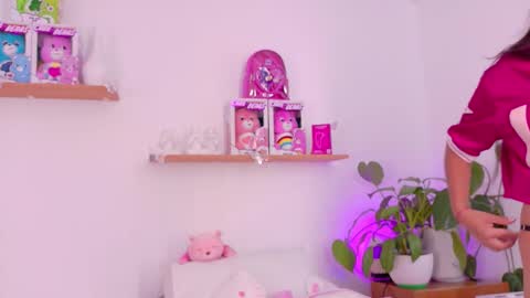 Emily Bank online show from 03.26.26