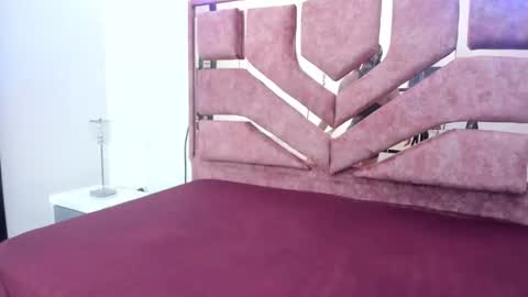 emilyy_cooperr online show from 02.18.25