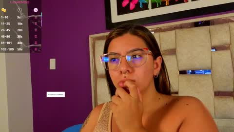 emilyy_cooperr online show from 04.14.26