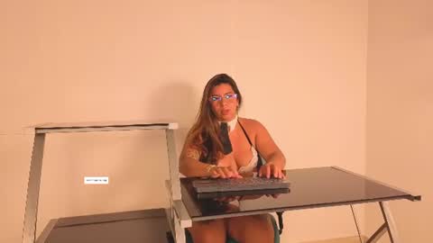 Snapshot of emilyy_cooperr chatting on 07.16.26 emilyy_cooperr online show from 07.16.26