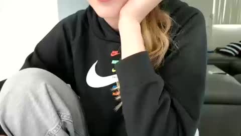 emilly online show from 10.19.25