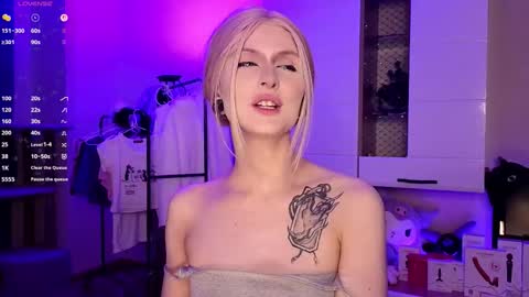 emimiy online show from 12.15.25