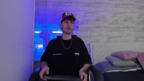 emir_ozan online show from 01.17.26