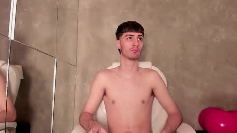 emir_ozan online show from 02.15.26