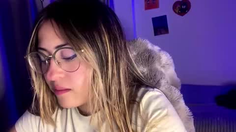 Snapshot of emma__bell_ chatting on 10.23.25 Emma Is here online show from 10.23.25