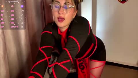 Snapshot of emma__bell_ chatting on 10.31.25 Emma Is here online show from 10.31.25