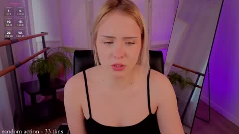 Molly online show from 03.22.26