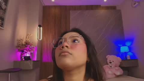 emma__rose1 online show from 04.14.26