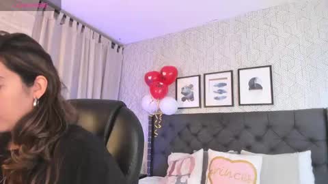 Emma online show from 02.15.25