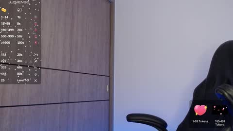 Snapshot of emma_aaa chatting on 02.01.25 Rocio online show from 02.01.25