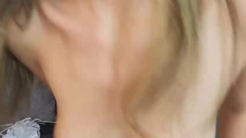 Emma Blue  modelo independiente online show from 02.28.25