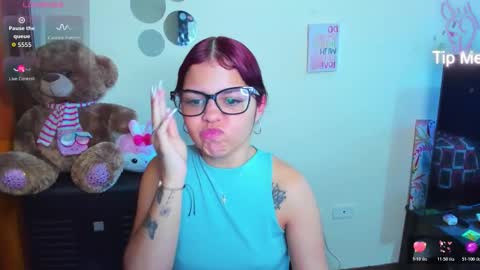 Snapshot of emma_boo_ chatting on 02.25.26 emma_boo_ online show from 02.25.26