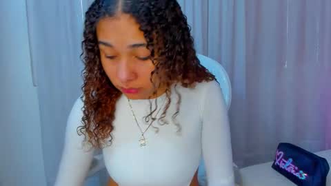 Emma Carteer   online show from 10.25.25