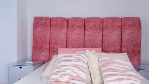 Emma online show from 11.26.25