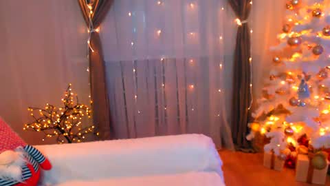 Eva online show from 12.15.24