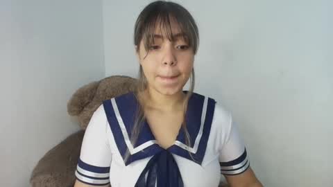 emma_grayys online show from 01.06.26