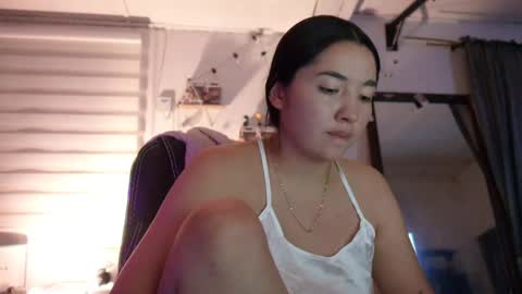 emma_johnson_ online show from 12.10.24