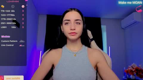 Snapshot of emma_jordan chatting on 11.13.25 Emma online show from 11.13.25