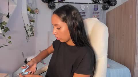 Emma online show from 10.30.25