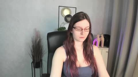 Snapshot of emma_lust94 chatting on 05.05.26 emma online show from 05.05.26