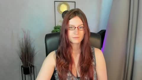 Snapshot of emma_lust94 chatting on 07.08.26 emma online show from 07.08.26