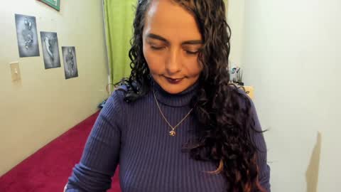 Snapshot of emma_luxy chatting on 12.29.24 emma luxy online show from 12.29.24