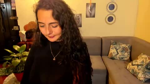 Snapshot of emma_luxy chatting on 02.20.25 emma luxy online show from 02.20.25