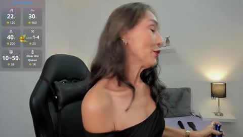 Emma  online show from 11.18.25