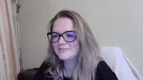 emma_misty_ online show from 09.23.25