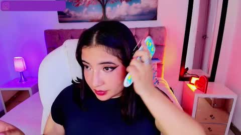 Emma Monserratt online show from 10.05.25