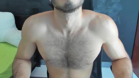 Snapshot of emma_muscle_ chatting on 02.28.25 emma online show from 02.28.25