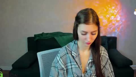 Emma Myer online show from 04.13.26