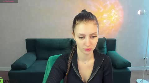 Emma Myer online show from 04.15.26