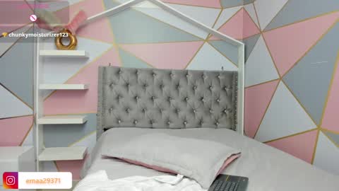 Snapshot of emma_petite4u chatting on 02.09.25 Emma online show from 02.09.25