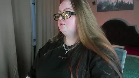 Emma Razumovskaya online show from 01.23.25