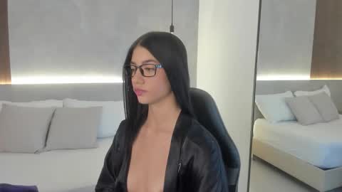 E M M A online show from 03.20.26