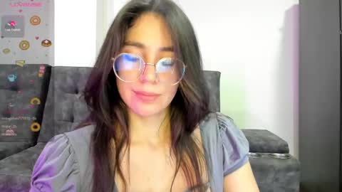 Snapshot of emma_sandovaal chatting on 02.25.25 Emma online show from 02.25.25