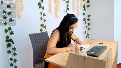 Emma Sanz online show from 05.07.26