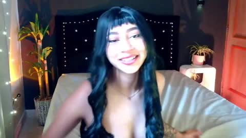 Emma web online show from 04.16.26