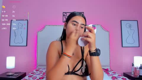 emma_whitee_ online show from 09.20.25