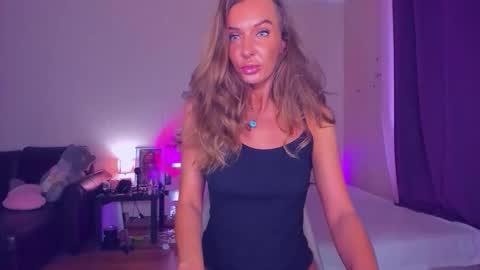 Emma online show from 09.19.25