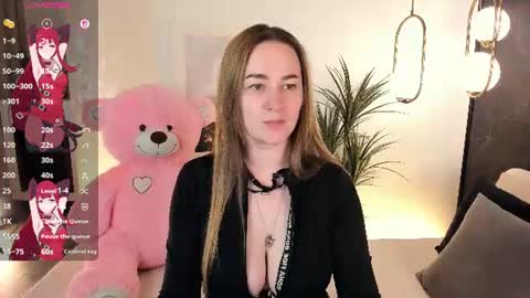 Snapshot of emmabloomm chatting on 07.18.26 Emma online show from 07.18.26
